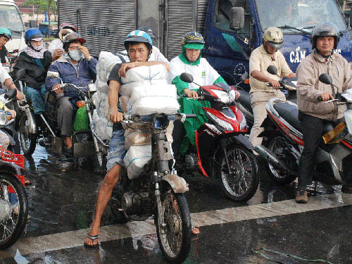 Một chiếc xe quá cũ. Ảnh minh họa: NLĐ. Một chiếc xe quá cũ. Ảnh minh họa: NLĐ