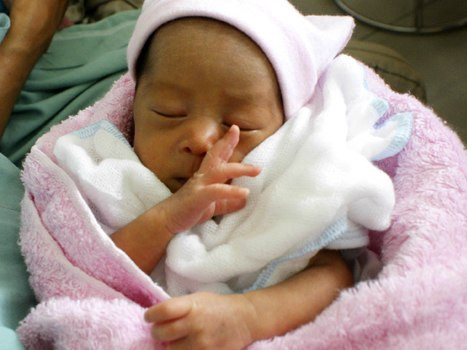 Chứng rối loạn chuyển hóa bẩm sinh dễ khiến trẻ tử vong sau khi uống sữa. Ảnh minh họa: Thiên Chương. Chứng rối loạn chuyển hóa bẩm sinh dễ khiến trẻ tử vong sau khi uống sữa. Ảnh minh họa: Thiên Chương