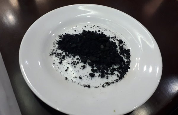 Cận cảnh phế phẩm ‘cà phê pin con Ó’ được trộn vào hạt tiêu ảnh 3