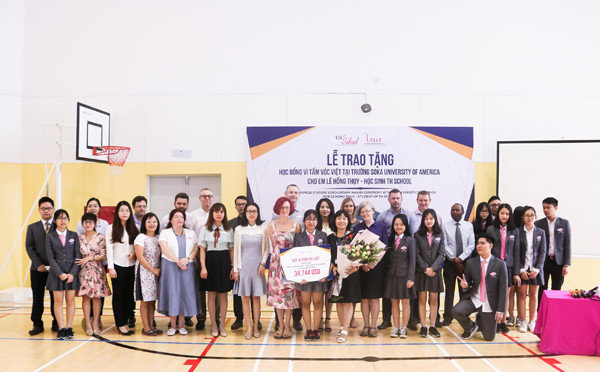 Nữ sinh giỏi tranh biện được trao 800 triệu du học tại Mỹ ảnh 1