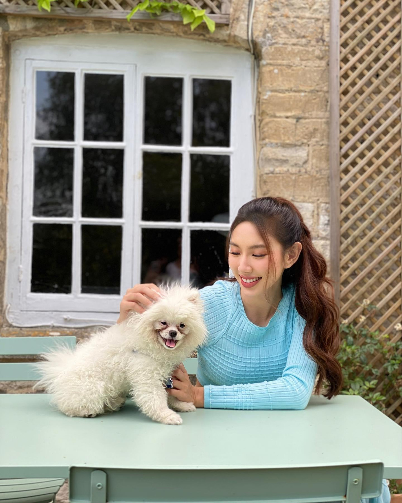 Trong suốt hành trình công tác nước ngoài của mình, Thùy Tiên luôn ghi điểm với hình ảnh chỉn chu, rạng rỡ và nhận nhiều lời khen của công chúng.