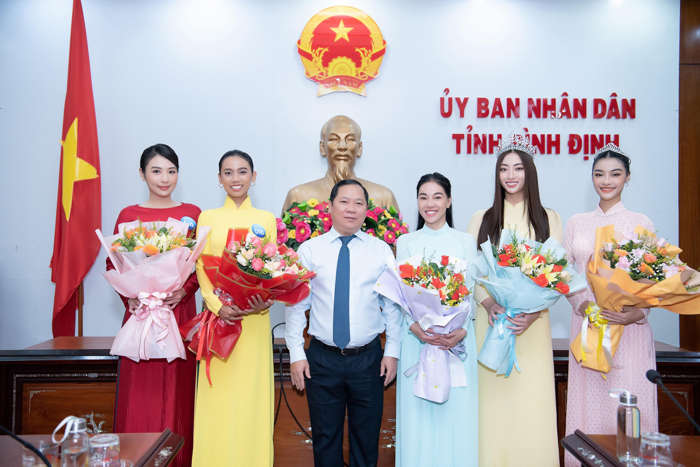 Mới đây, bà Phạm Kim Dung – chủ tịch Miss World Vietnam đã cùng Top 38 thí sinh có những hoạt động ý nghĩa nhằm gửi gắm lòng thành và lời tri ân sâu sắc dành cho mảnh đất “địa linh nhân kiệt” - Quy Nhơn, Bình Định. Bên cạnh những chương trình hoành tráng, hấp dẫn của vòng chung kết, BTC Miss World Việt Nam 2022 cũng đặc biệt chú trọng các hoạt động ý nghĩa, quảng bá văn hóa, du lịch, con người nơi đây.
