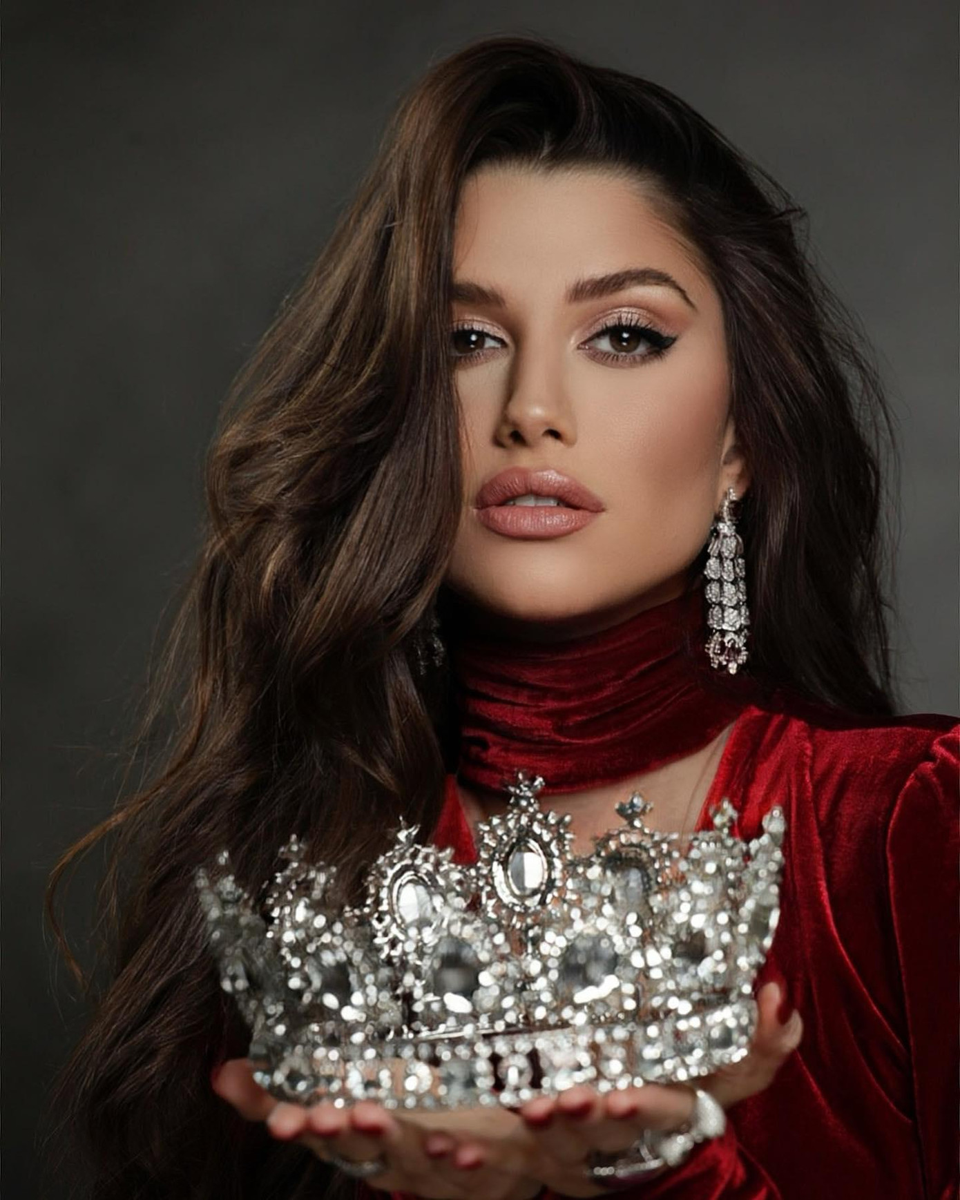 Tối 28/7 vừa qua, đêm chung kết Miss Grand Brazil 2022 đã diễn ra với sự lên ngôi của người đẹp Alto Cafezal. Tối 28/7 vừa qua, đêm chung kết Miss Grand Brazil 2022 đã diễn ra với sự lên ngôi của người đẹp Alto Cafezal.