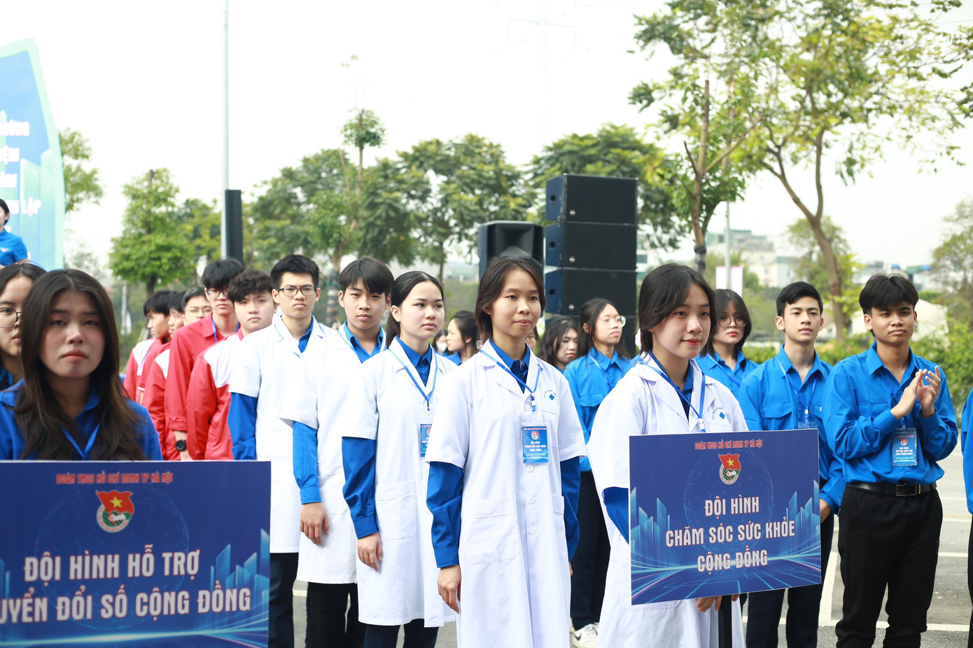 Các đội hình tình nguyện ra mắt tại lễ ra quân Tháng Thanh niên năm 2024 do Thành Đoàn Hà Nội tổ chức Các đội hình tình nguyện ra mắt tại lễ ra quân Tháng Thanh niên năm 2024 do Thành Đoàn Hà Nội tổ chức