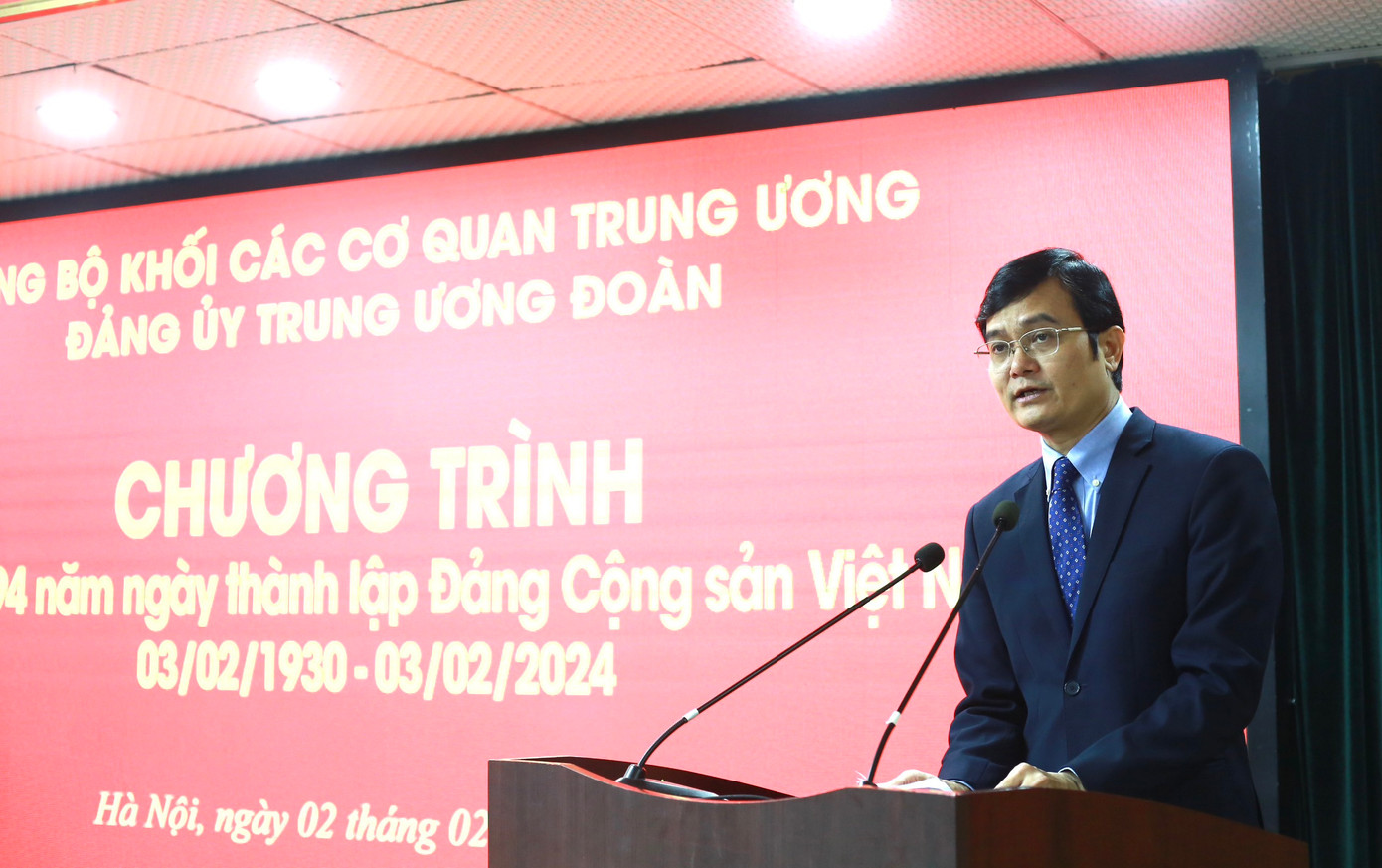 Anh Bùi Quang Huy - Ủy viên dự khuyết T.Ư Đảng, Bí thư thứ nhất T.Ư Đoàn, Bí thư Đảng ủy T.Ư Đoàn trình bày Diễn văn kỷ niệm 94 năm Ngày thành lập Đảng Cộng sản Việt Nam (3/2/1930 - 3/2/2024). Ảnh: Bảo Anh Anh Bùi Quang Huy - Ủy viên dự khuyết T.Ư Đảng, Bí thư thứ nhất T.Ư Đoàn, Bí thư Đảng ủy T.Ư Đoàn trình bày Diễn văn kỷ niệm 94 năm Ngày thành lập Đảng Cộng sản Việt Nam (3/2/1930 - 3/2/2024). Ảnh: Bảo Anh