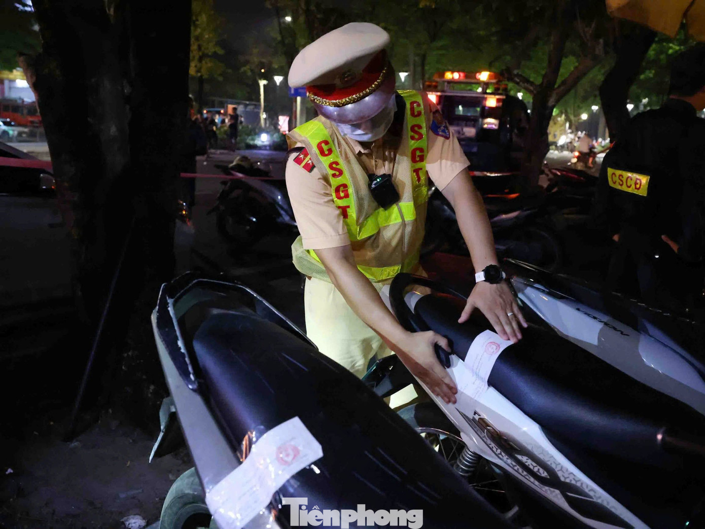 Nhiều phương tiện bị tạm giữ.