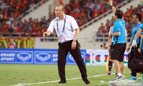 Sau AFF Cup, hàng loạt câu lạc bộ Hàn đòi thầy Park về nước ảnh 2