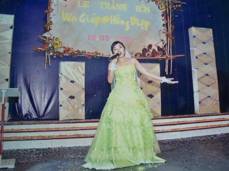 Cô dâu Diệp hát trong ngày cưới của mình