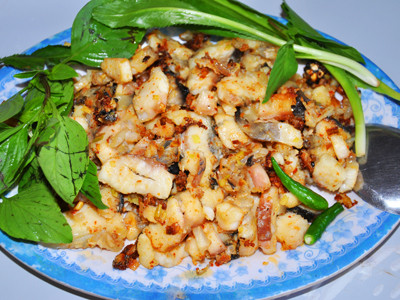 Món cá tầm sả ớt . Món cá tầm sả ớt
