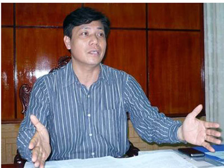 Thứ trưởng Nguyễn Ngọc Đông so sánh phí bảo trì đường bộ rẻ hơn tiền mua một thỏi son
