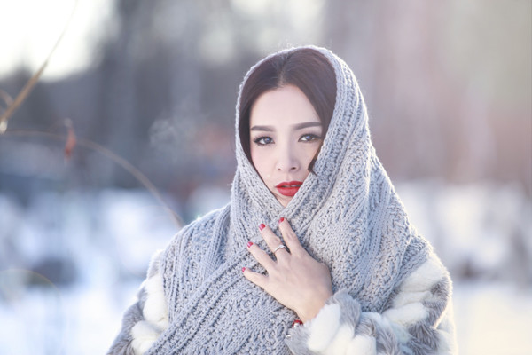 Thúy Hằng chụp hình giữa trời tuyết âm 17 độ ảnh 7