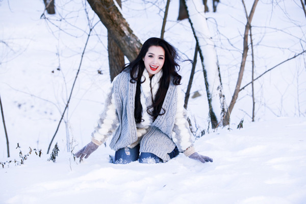 Thúy Hằng chụp hình giữa trời tuyết âm 17 độ ảnh 3