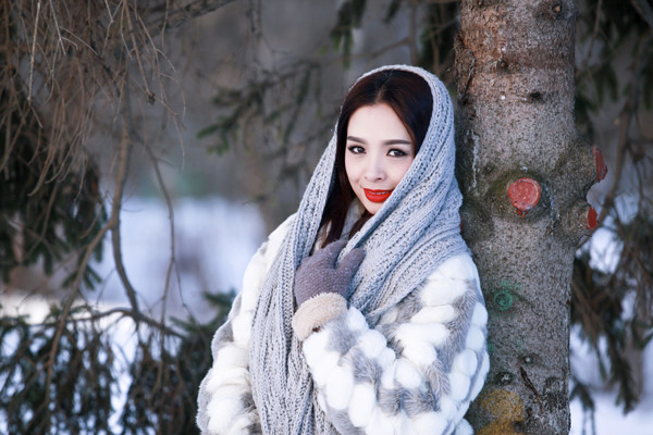 Thúy Hằng chụp hình giữa trời tuyết âm 17 độ ảnh 4