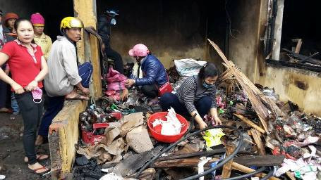 Cận cảnh vụ cháy chợ lớn nhất Quảng Bình ảnh 10