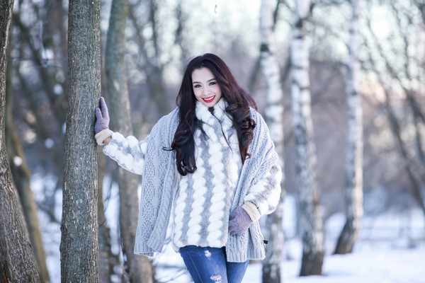 Thúy Hằng chụp hình giữa trời tuyết âm 17 độ ảnh 2