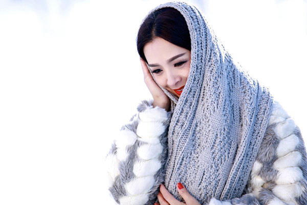 Thúy Hằng chụp hình giữa trời tuyết âm 17 độ ảnh 8