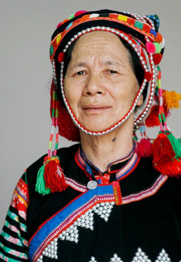 "Anh giữ đúng lời hứa với tôi trong suốt thời gian tôi đi học, ấy là ở cùng mẹ tôi, chăm sóc mẹ tôi, tổng cộng thời gian anh ở là 7 năm liền”. - Bà Chu Chà Me. "Anh giữ đúng lời hứa với tôi trong suốt thời gian tôi đi học, ấy là ở cùng mẹ tôi, chăm sóc mẹ tôi, tổng cộng thời gian anh ở là 7 năm liền”. - Bà Chu Chà Me.