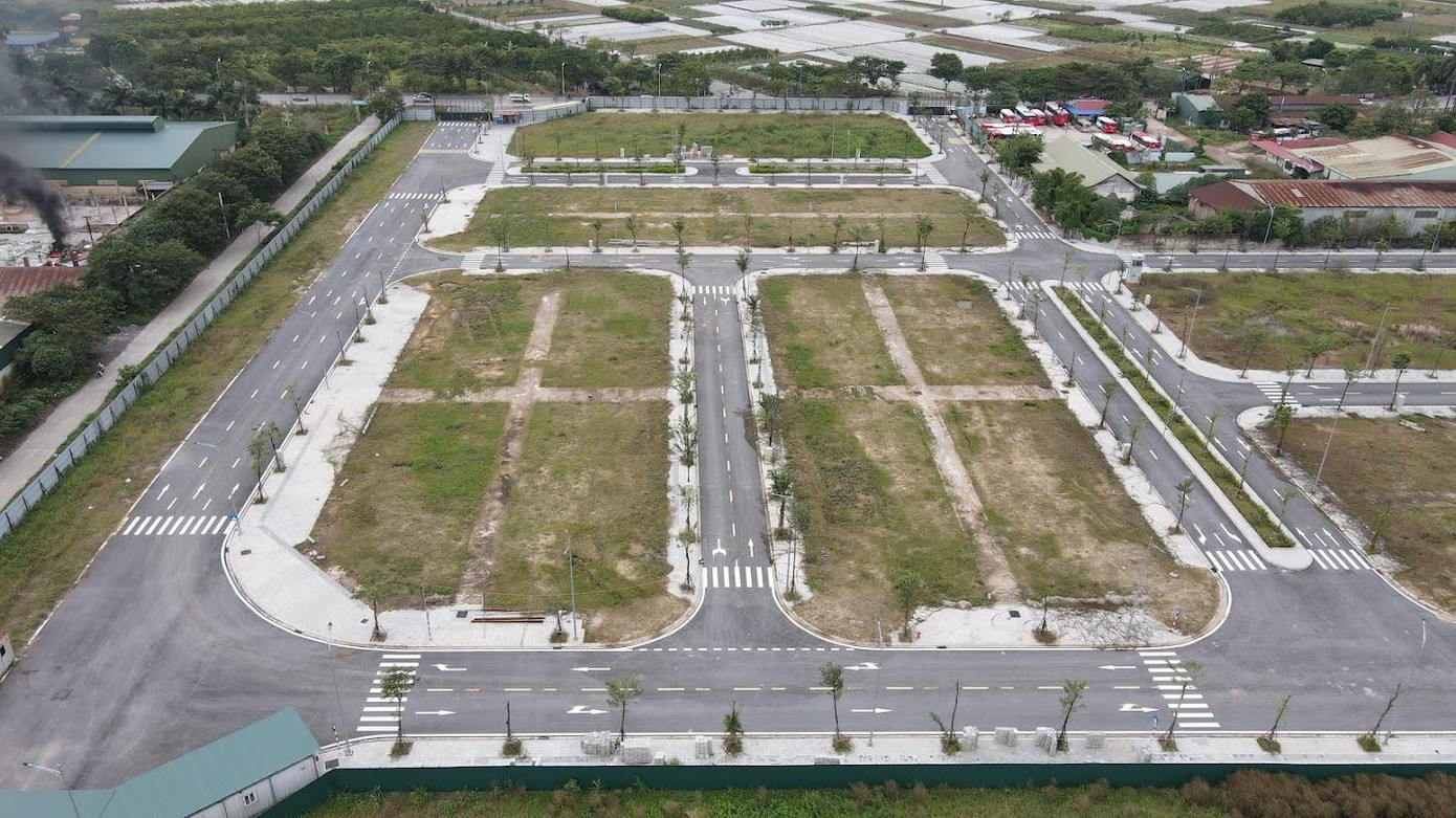 Hà Nội có quy định mới về thẩm quyền phê duyệt giá khởi điểm đấu giá quyền sử dụng đất để giao đất có thu tiền sử dụng đất hoặc cho thuê đất trên địa bàn TP. Hà Nội có quy định mới về thẩm quyền phê duyệt giá khởi điểm đấu giá quyền sử dụng đất để giao đất có thu tiền sử dụng đất hoặc cho thuê đất trên địa bàn TP.