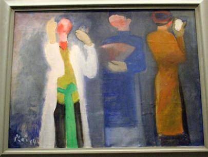 Tranh thật (trên) của họa sĩ Bùi Xuân Phái tại Bảo tàng Mỹ thuật Việt Nam Ảnh: Uyên Ly Tranh giả (dưới) chép lại từ bức Trước giờ biểu diễn được chuyển sang sơn mài, đường nét cứng và vụng về, người đàn ông ở giữa nổi bật lên chứ không chìm xuống như trong tranh thật - Nguồn: Artvalue.com Tranh giả (trên) Cảnh phố Nguyên Bình, nếu nhìn kỹ sẽ thấy đường nét của những ngọn núi phía sau sắc nhọn hơn so với tranh thật (trái)-Nguồn: Artvalue.com Tranh thật Cảnh phố Nguyên Bình của Bùi Xuân Phái hiện đang được treo tại Bảo tàng Mỹ thuật Việt Nam (phải)- Ảnh: Uyên Ly