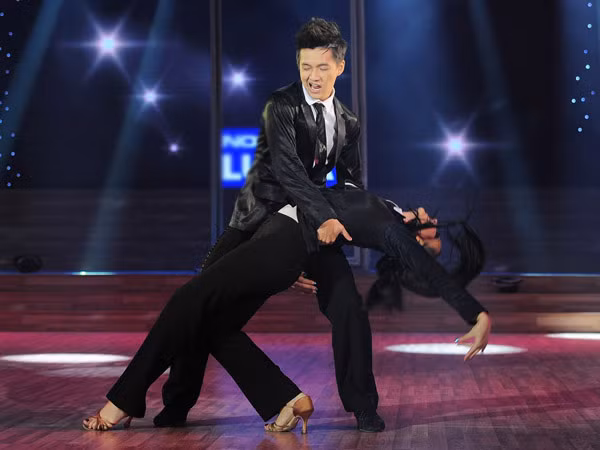 Màn biểu diễn của Ngô Kiến Huy