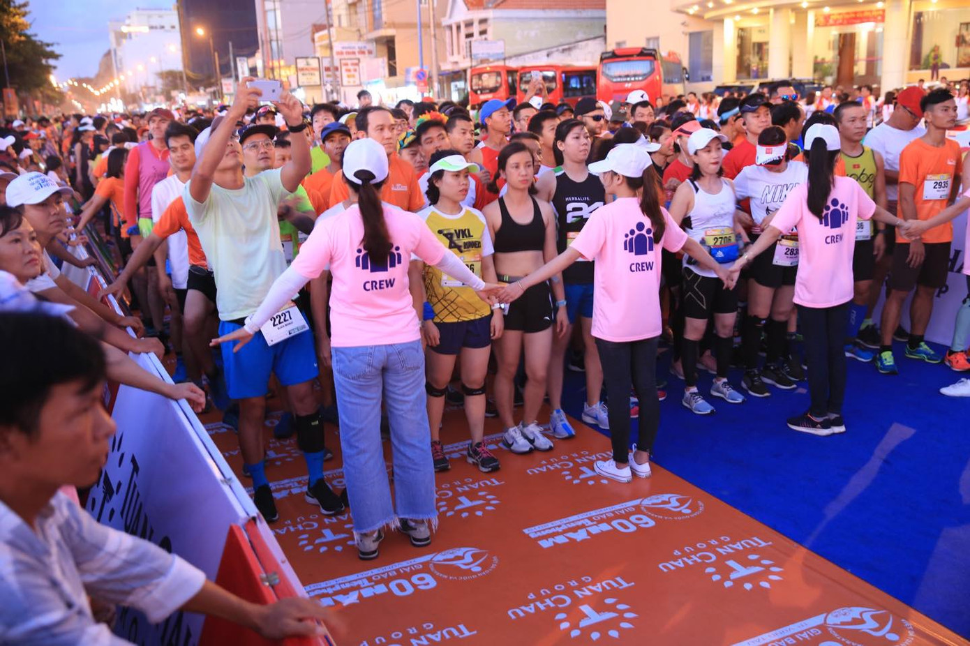 Tiền Phong Marathon 2019: Chân dung những nhà vô địch ảnh 57