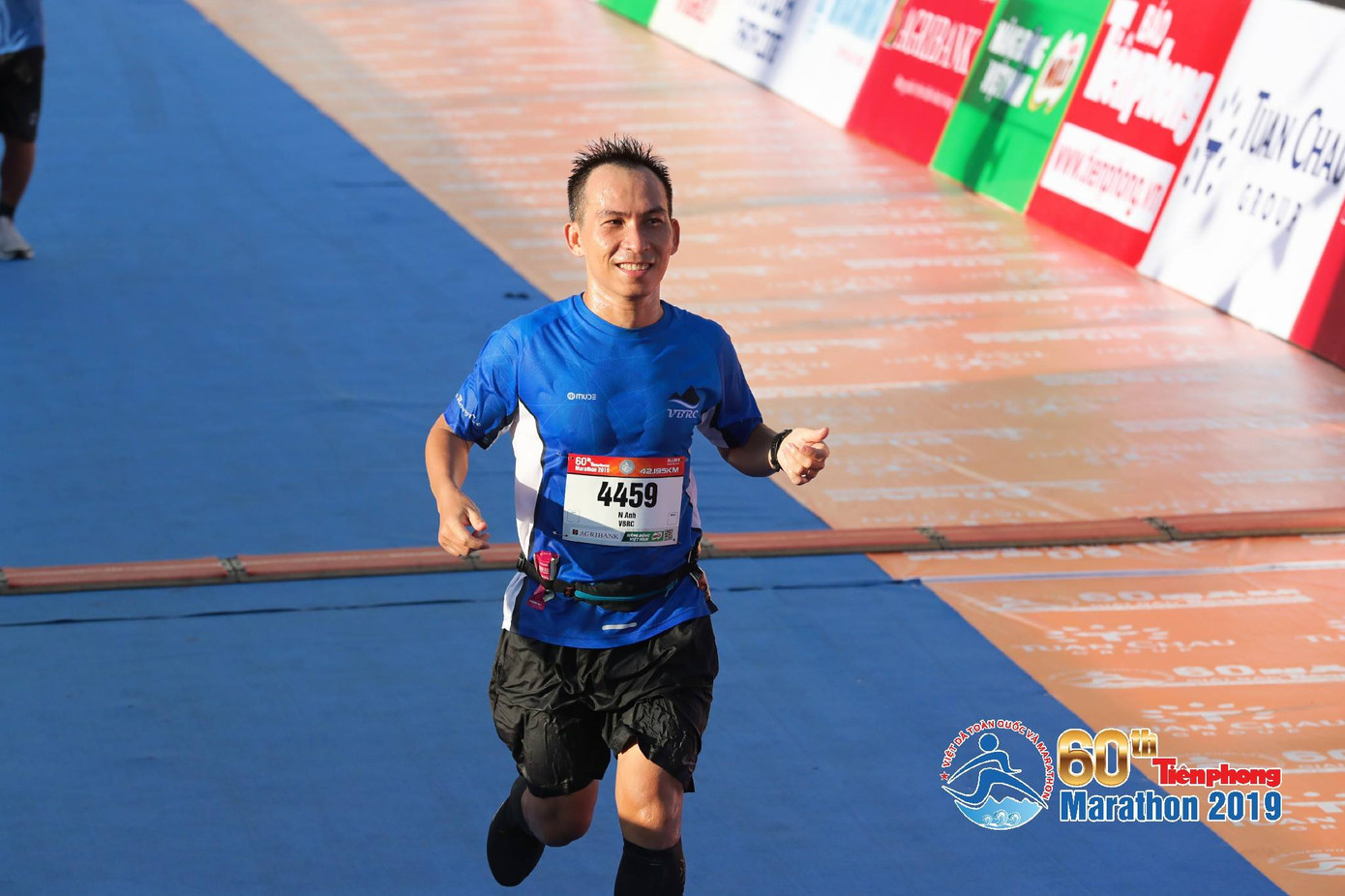 Tiền Phong Marathon 2019: Chân dung những nhà vô địch ảnh 19