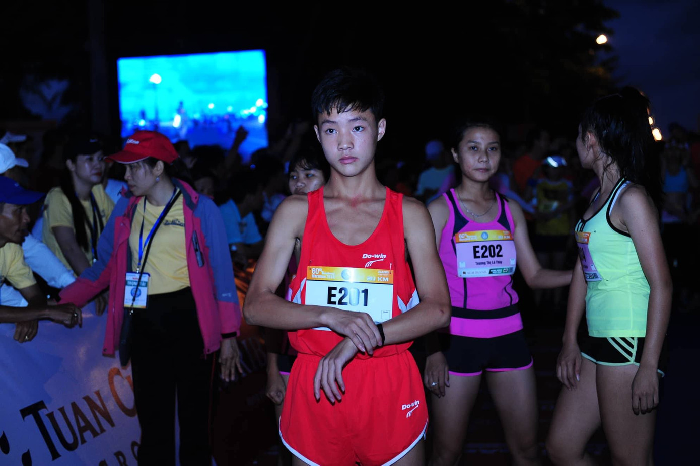 Tiền Phong Marathon 2019: Chân dung những nhà vô địch ảnh 65