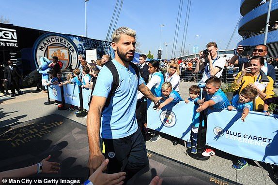 Hạ Tottenham 1-0, Man City tái chiếm ngôi đầu bảng ảnh 9