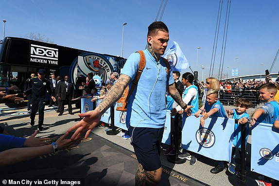 Hạ Tottenham 1-0, Man City tái chiếm ngôi đầu bảng ảnh 6