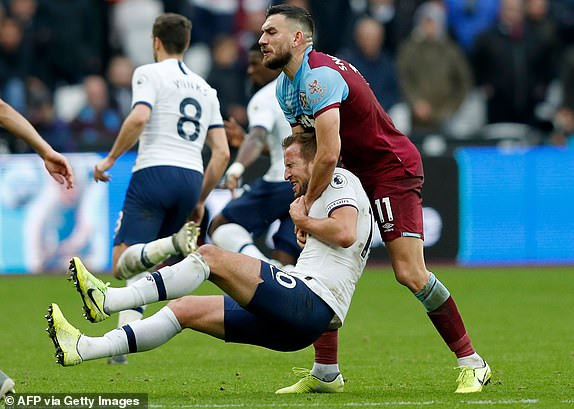 West Ham 2-3 Tottenham: Mourinho mở hàng may mắn ảnh 15