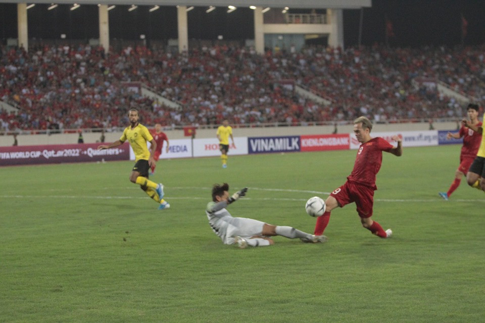 Quang Hải lập công, Việt Nam đánh bại Malaysia ảnh 31