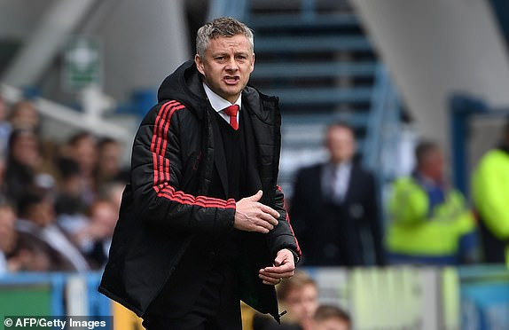 Chia điểm với đội bét bảng, M.U hết cơ hội dự Champions League ảnh 17