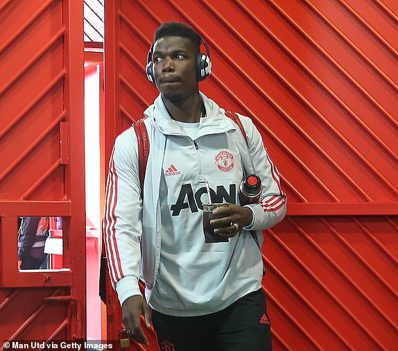 Chia điểm với M.U, Liverpool trở lại ngôi đầu bảng ảnh 5