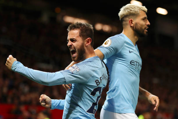 Man City hạ gục M.U, tái chiếm ngôi đầu Ngoại hạng Anh ảnh 23