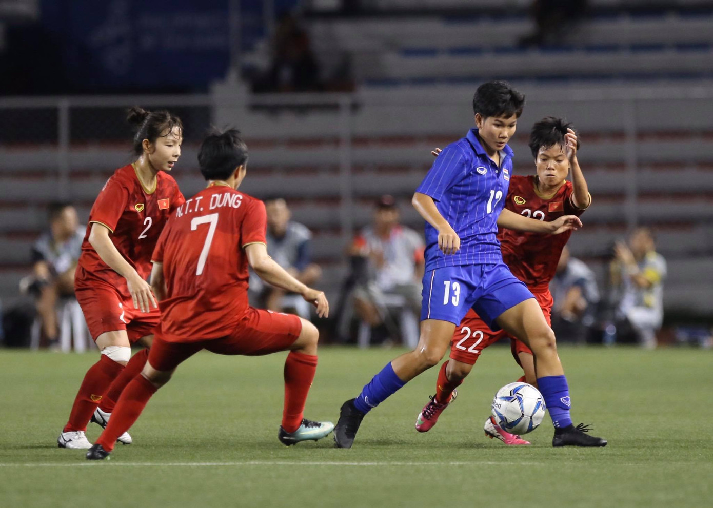 Thắng Thái Lan, tuyển Việt Nam giành HCV bóng đá nữ SEA Games 30 ảnh 5