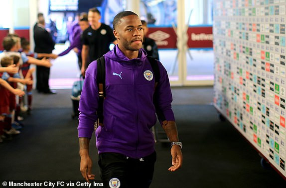 Sterling lập hat-trick, Man City vùi dập West Ham ảnh 3