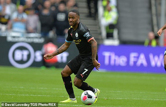 Sterling lập hat-trick, Man City vùi dập West Ham ảnh 7