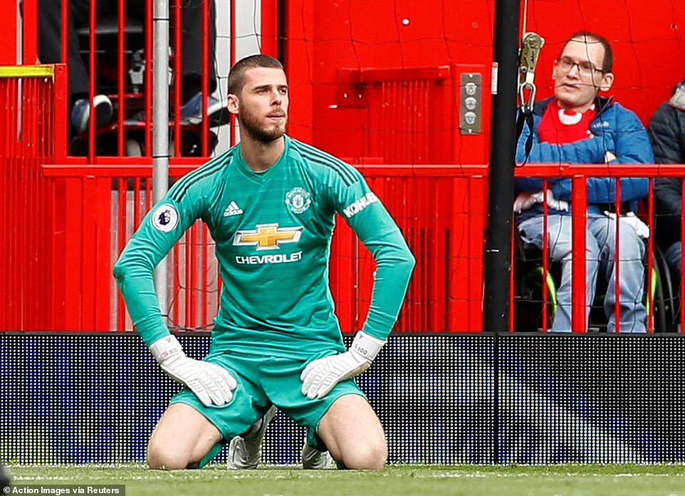 De Gea mắc sai lầm, M.U bị Chelsea 'cưa điểm' ảnh 3 De Gea mắc sai lầm, M.U bị Chelsea 'cưa điểm' ảnh 3