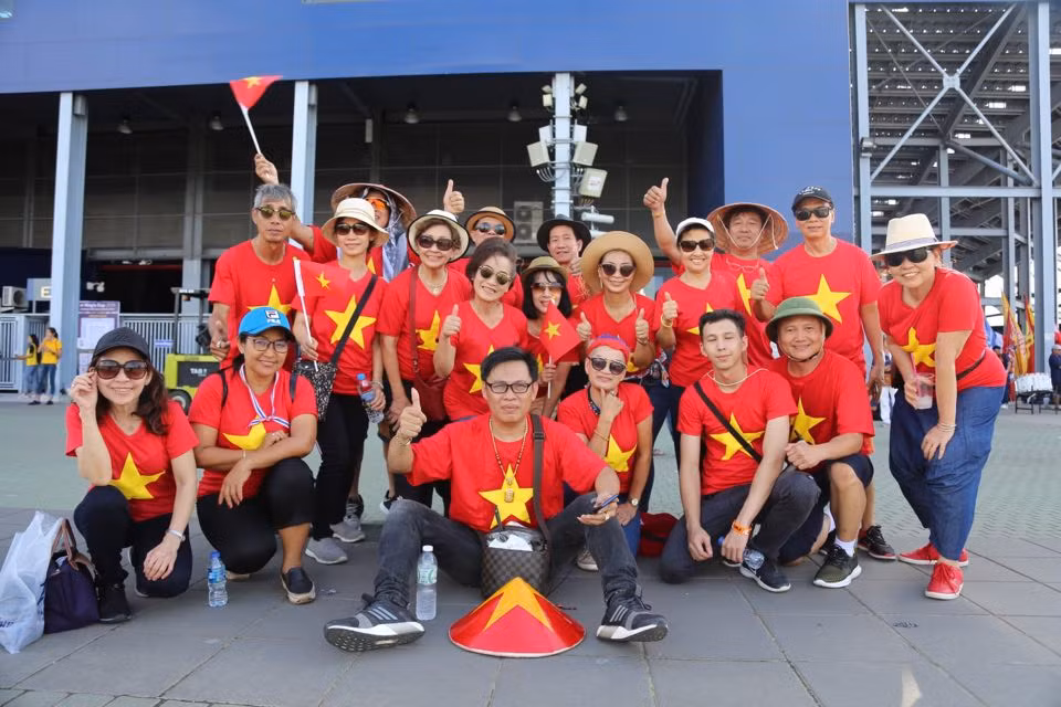Anh Đức ghi bàn phút bù giờ, tuyển Việt Nam hạ Thái Lan vào chung kết King's Cup ảnh 6