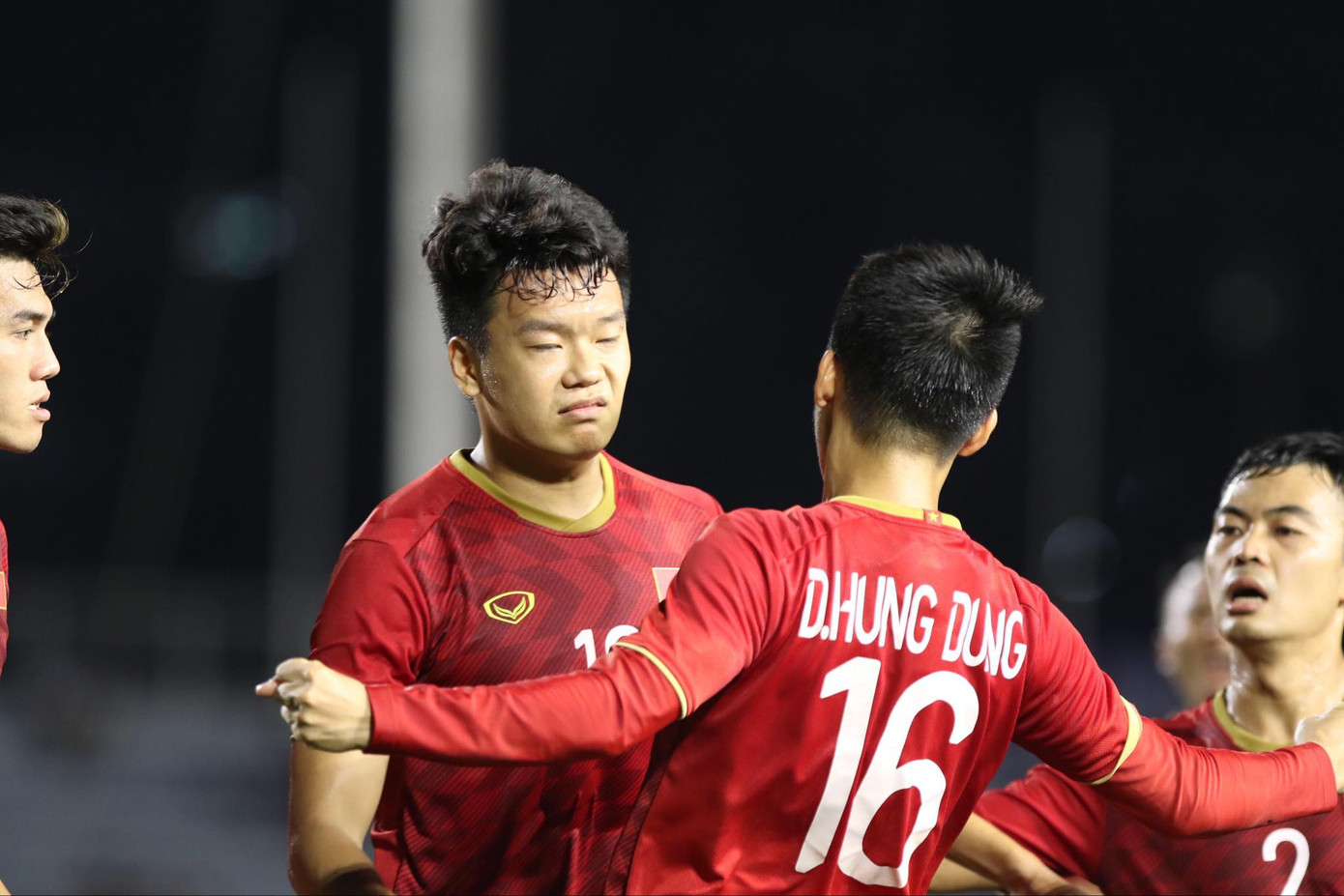 Hoàng Đức lập siêu phẩm, U22 Việt Nam ngược dòng thắng Indonesia ảnh 25