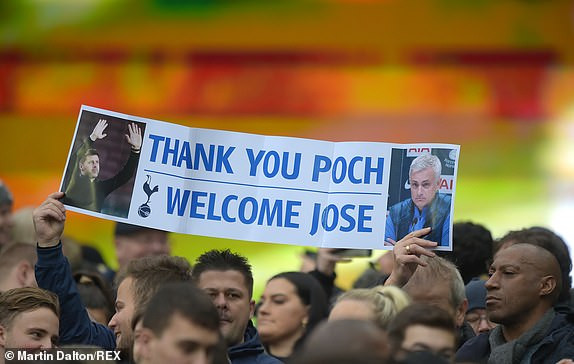 West Ham 2-3 Tottenham: Mourinho mở hàng may mắn ảnh 5