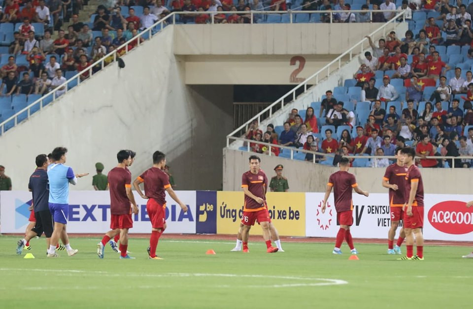 Quang Hải lập công, Việt Nam đánh bại Malaysia ảnh 14