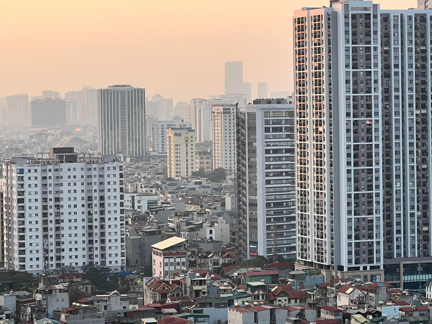 Siết chặt tình trạng ngân hàng cho vay doanh nghiệp bất động sản "sân sau" là cần thiết. Siết chặt tình trạng ngân hàng cho vay doanh nghiệp bất động sản "sân sau" là cần thiết.