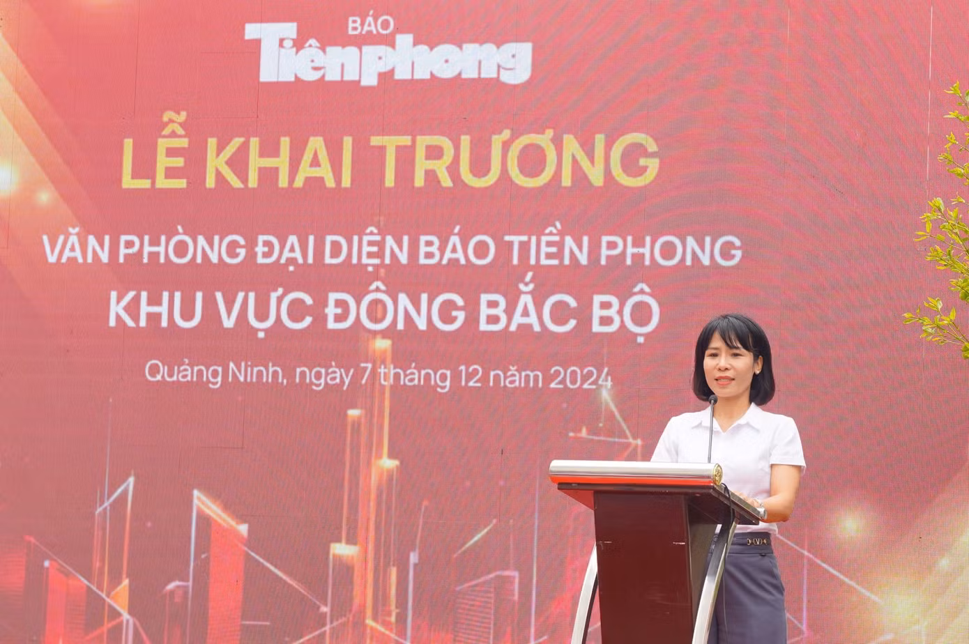 Bà Nguyễn Thị Kim Nhàn - Phó Trưởng Ban Tuyên giáo Tỉnh ủy Quảng Ninh phát biểu tại buổi lễ. Bà Nguyễn Thị Kim Nhàn - Phó Trưởng Ban Tuyên giáo Tỉnh ủy Quảng Ninh phát biểu tại buổi lễ.