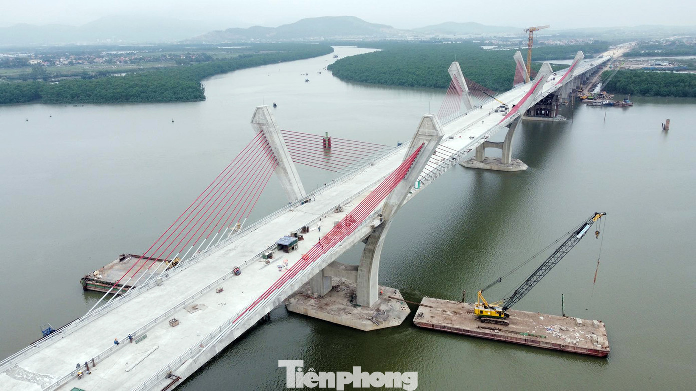 Sau 23 tháng thi công, đến đầu tháng 4/2024, 96% khối lượng thi công xây dựng đã hoàn thành. Sau 23 tháng thi công, đến đầu tháng 4/2024, 96% khối lượng thi công xây dựng đã hoàn thành.