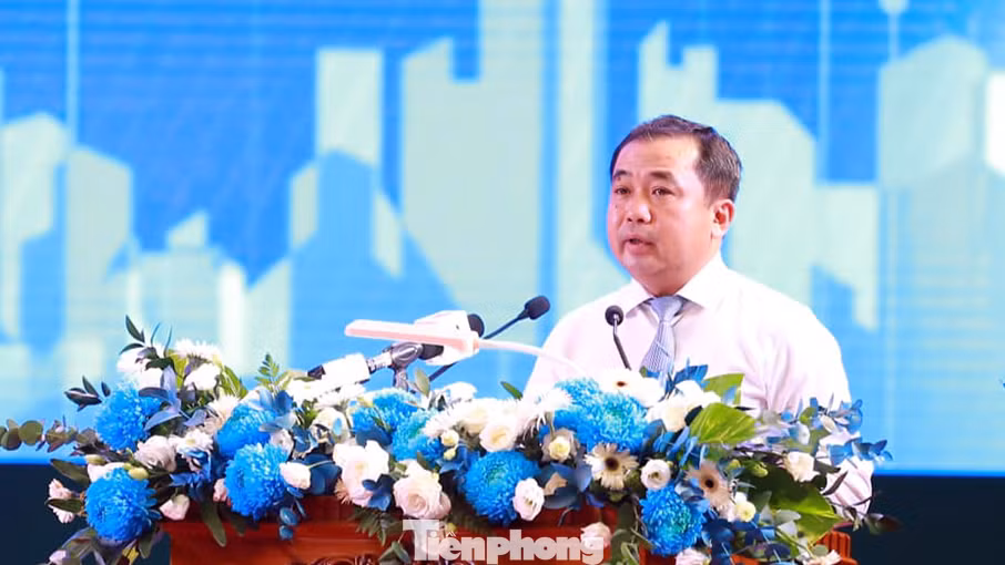 Ông Trần Đức Thắng - Bí thư Tỉnh ủy Hải Dương phát biểu tại đại hội.