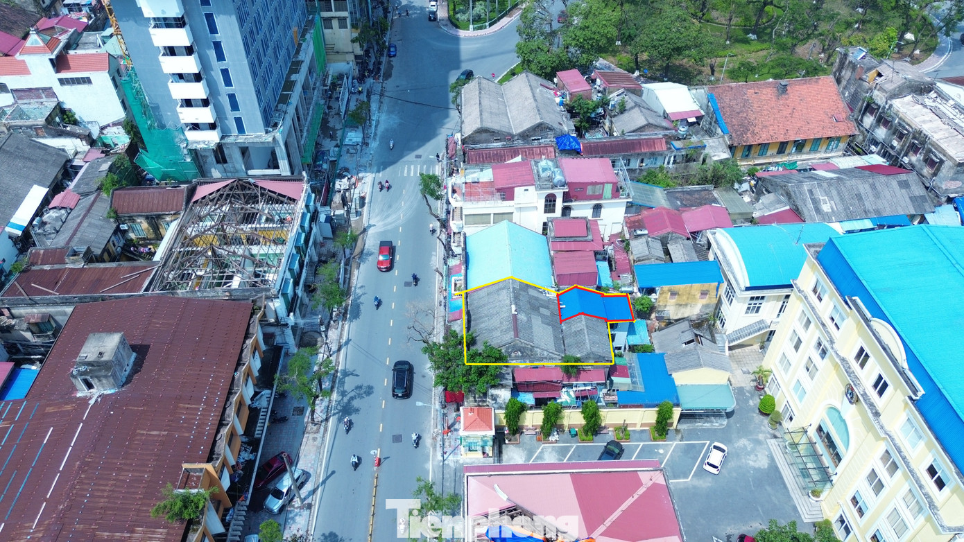 Căn biệt thự cổ 88-90 Điện Biên Phủ (khu vực khoanh vàng), nằm ở vị trí đắc địa, trung tâm phường Minh Khai (quận Hồng Bàng, TP Hải Phòng). Căn biệt thự cổ 88-90 Điện Biên Phủ (khu vực khoanh vàng), nằm ở vị trí đắc địa, trung tâm phường Minh Khai (quận Hồng Bàng, TP Hải Phòng).