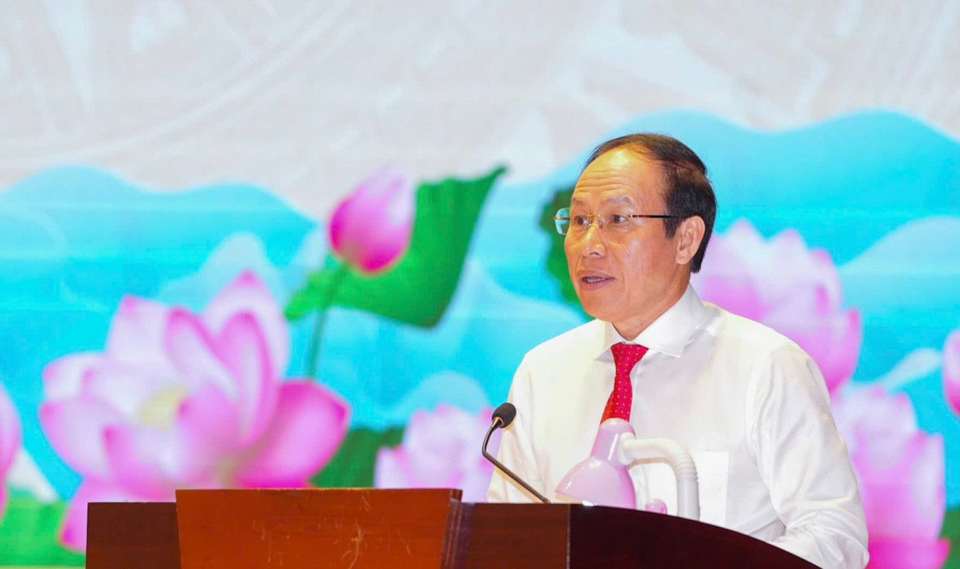 Ông Lê Tiến Châu - Bí thư Thành ủy chủ trì hội nghị công bố các quyết định về công tác nhân sự.