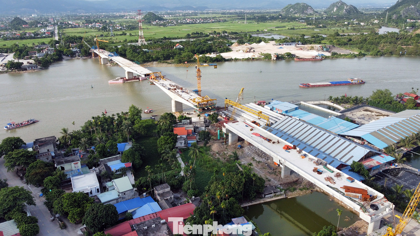 Đây là một trong những dự án giao thông trọng điểm của thành phố Hải Phòng nhằm nâng cao năng lực phục vụ về giao thông, tạo hệ thống kết nối giao thông liên vùng, đáp ứng nhu cầu vận tải giữa các khu công nghiệp, cụm công nghiệp và sinh hoạt của nhân dân tại huyện Thủy Nguyên (Hải Phòng) với thị xã Đông Triều (Quảng Ninh).