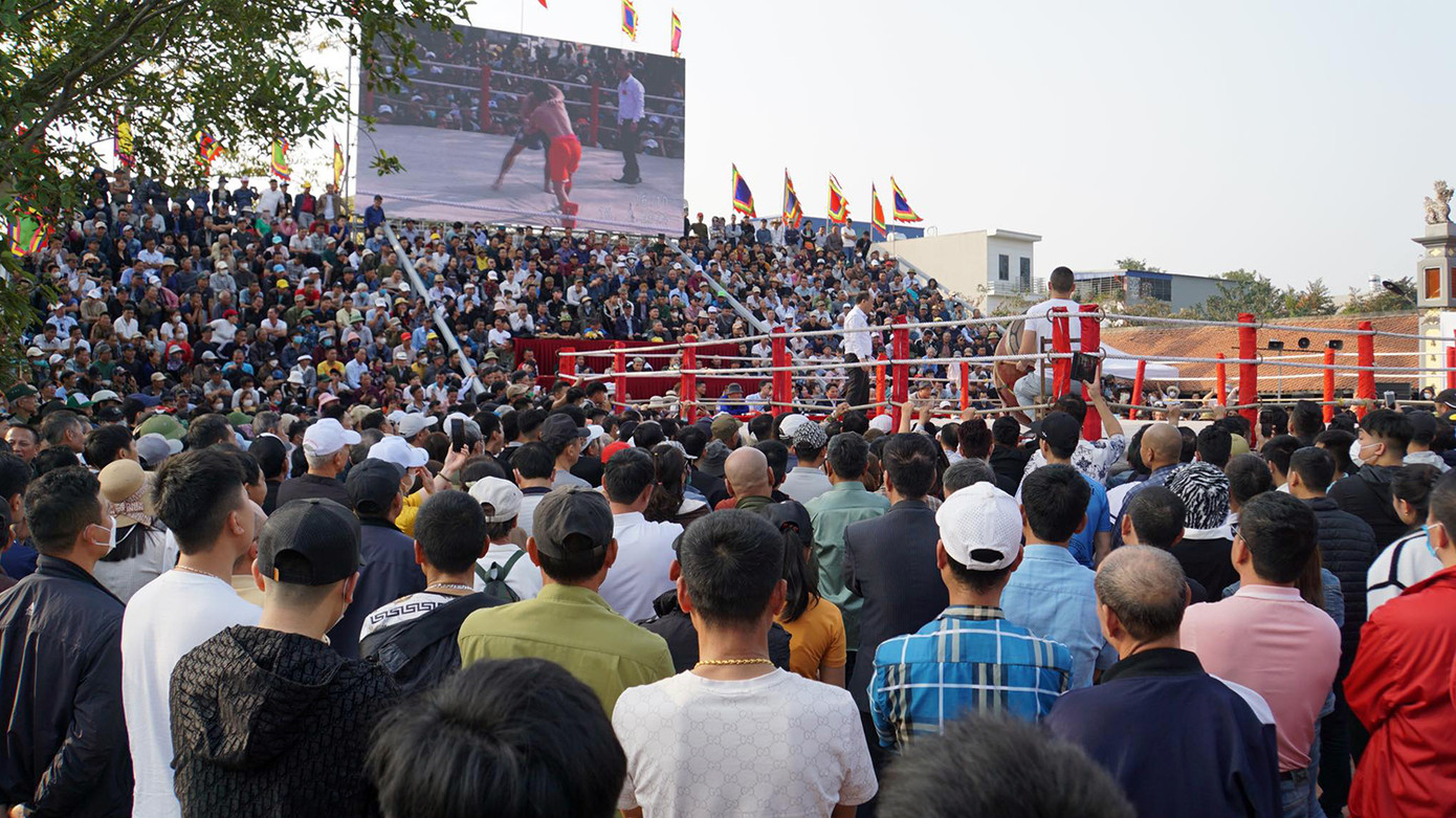 Các đô vật thi đấu 3 hiệp, mỗi hiệp 3 phút và thêm hiệp phụ (không tính thời gian) cho đến khi phân thắng bại. Các đô vật thi đấu 3 hiệp, mỗi hiệp 3 phút và thêm hiệp phụ (không tính thời gian) cho đến khi phân thắng bại.